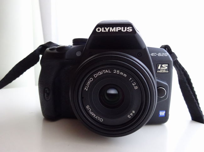 OLYMPUS 標準パンケーキレンズ ZUIKO DIGITAL 25mm F2.8 