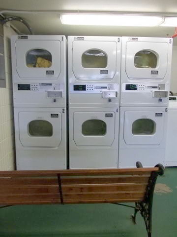 アクア・パシフィック・モナーク宿泊記（4） 洗濯・乾燥機（コインランドリー）