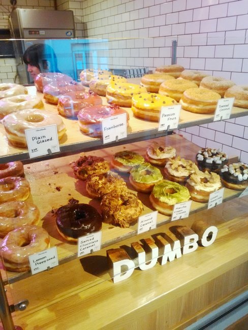 【麻布十番】ダンボ ドーナツ アンド コーヒー （DUMBO Doughnuts and Coffee）
